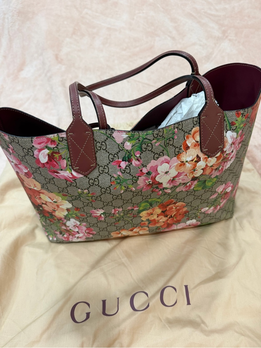 Gucci Blooms Pink Floral GG Supreme Tote Bag - Picture 2 of 16